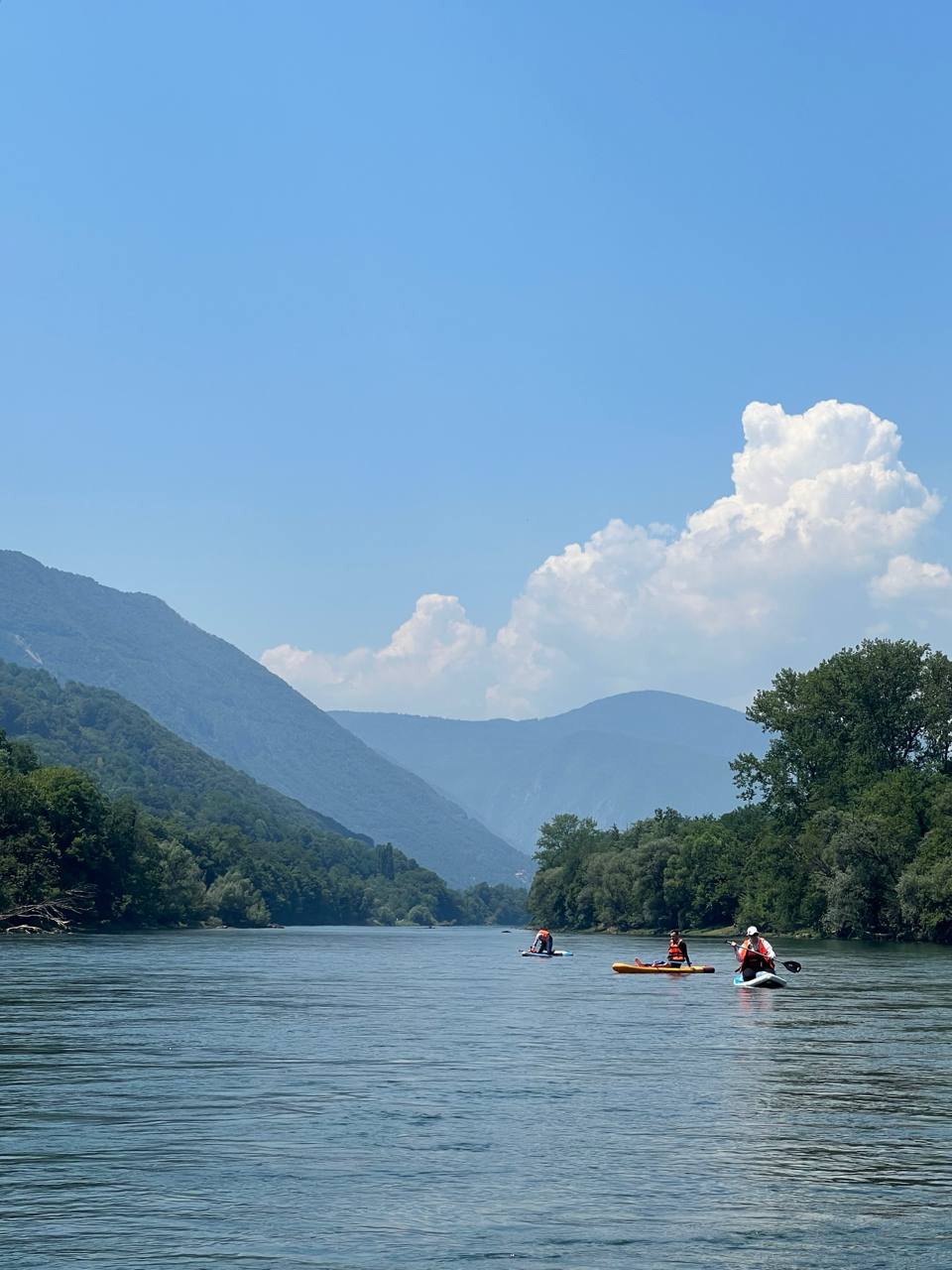 SUP and Kayaks on the Drina